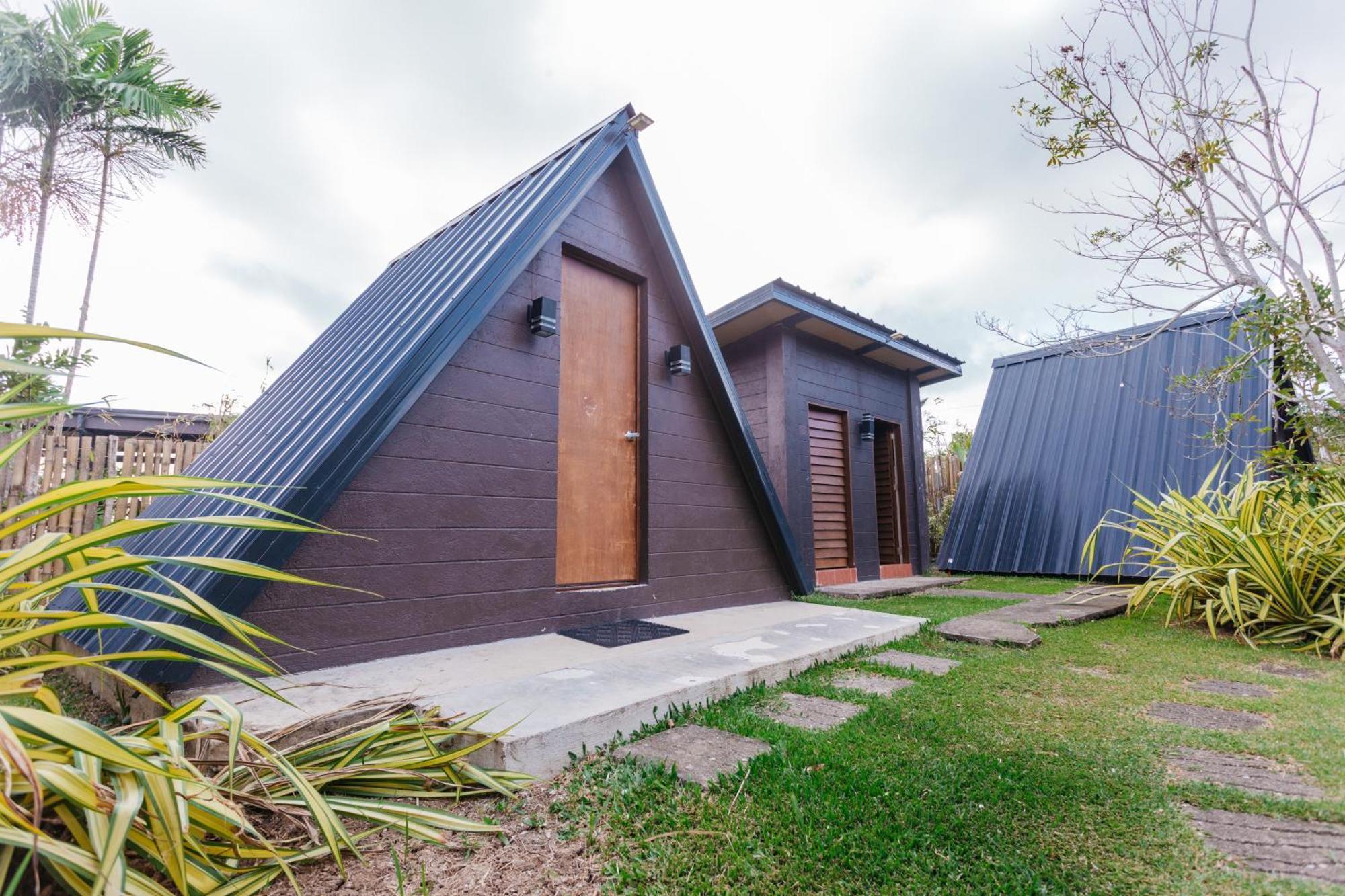 Lumban Spacio Caliraya Bed & Breakfast المظهر الخارجي الصورة