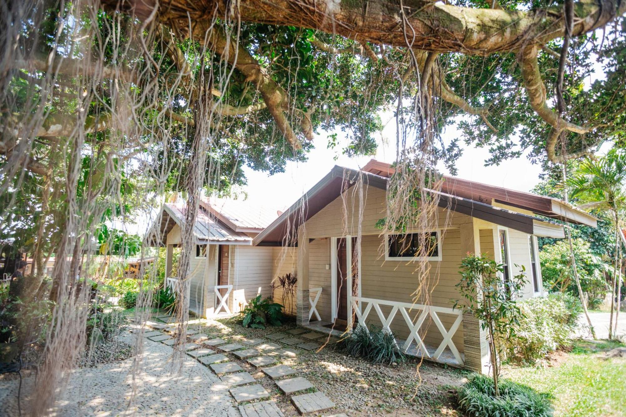 Lumban Spacio Caliraya Bed & Breakfast المظهر الخارجي الصورة