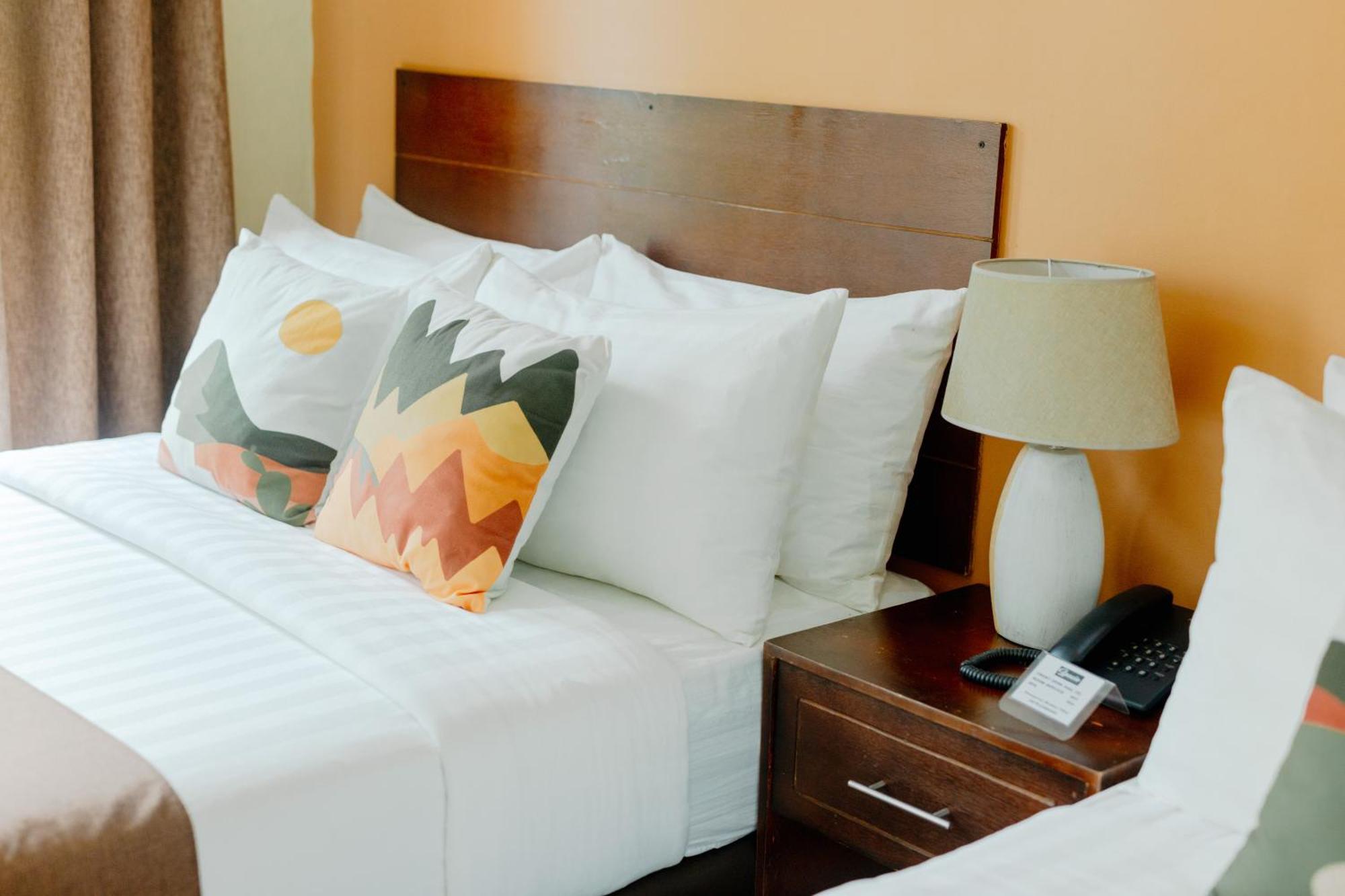 Lumban Spacio Caliraya Bed & Breakfast المظهر الخارجي الصورة