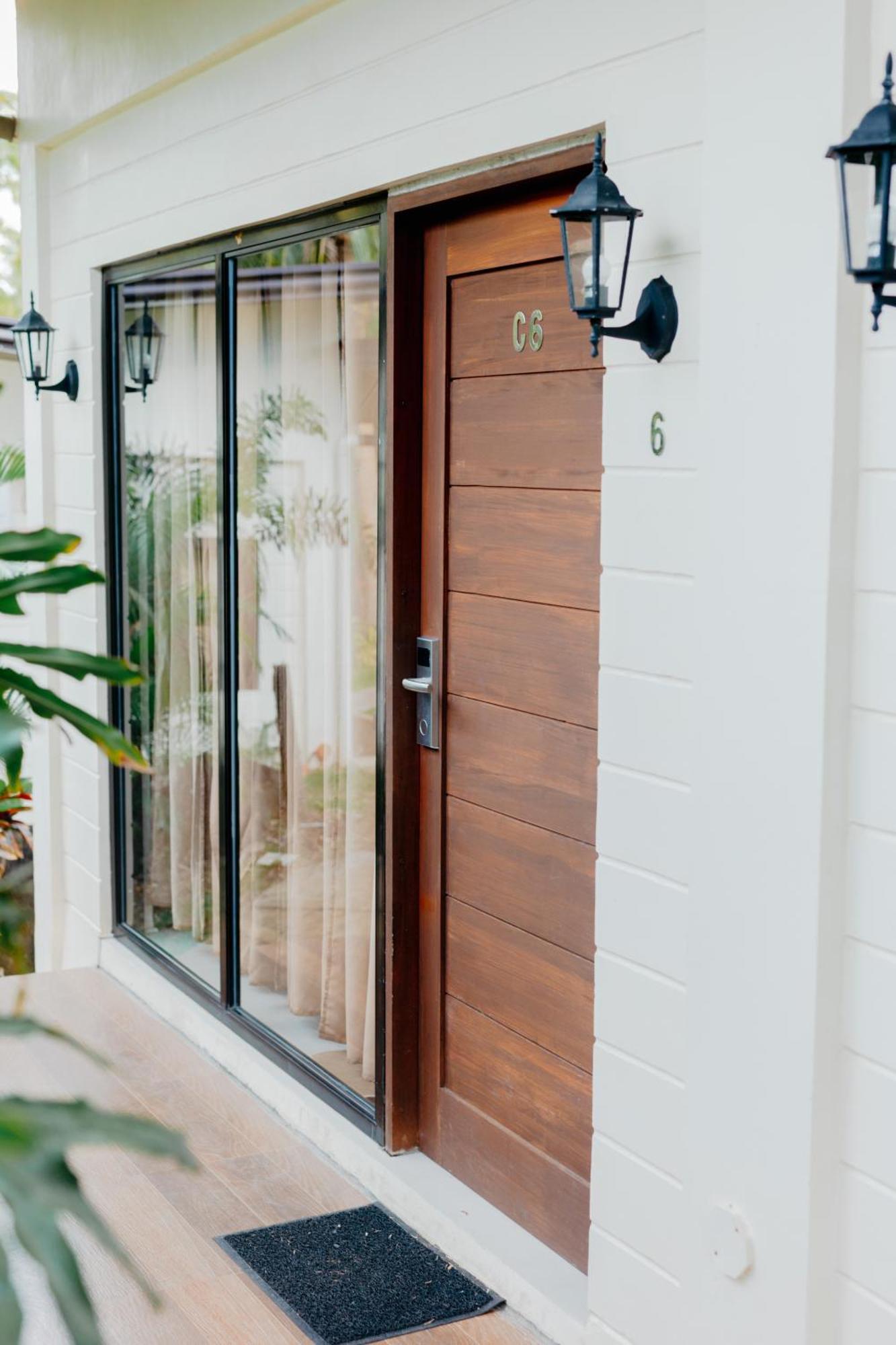 Lumban Spacio Caliraya Bed & Breakfast المظهر الخارجي الصورة