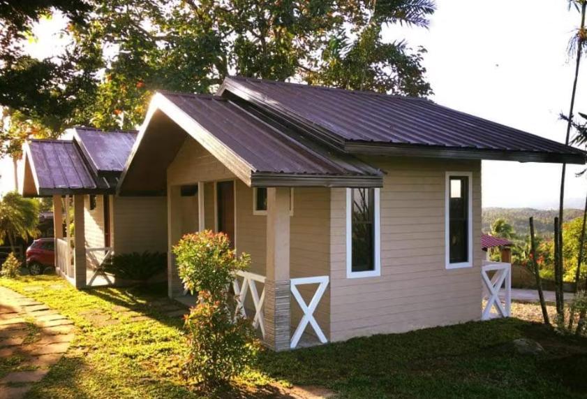 Lumban Spacio Caliraya Bed & Breakfast المظهر الخارجي الصورة